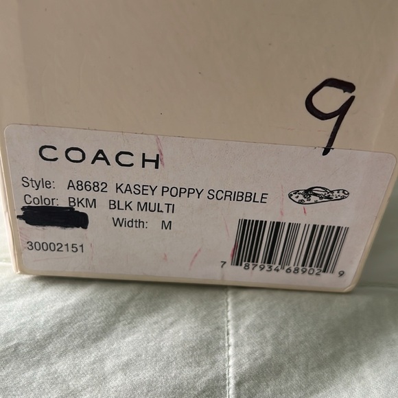 Coach pink and white sandals used but in great condition - Picture 4 of 4